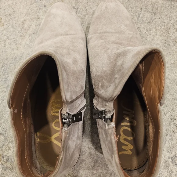Sam Edelman Taupe Suede Block Heel Ankle Booties, Sz 7 - Picture 5 of 8